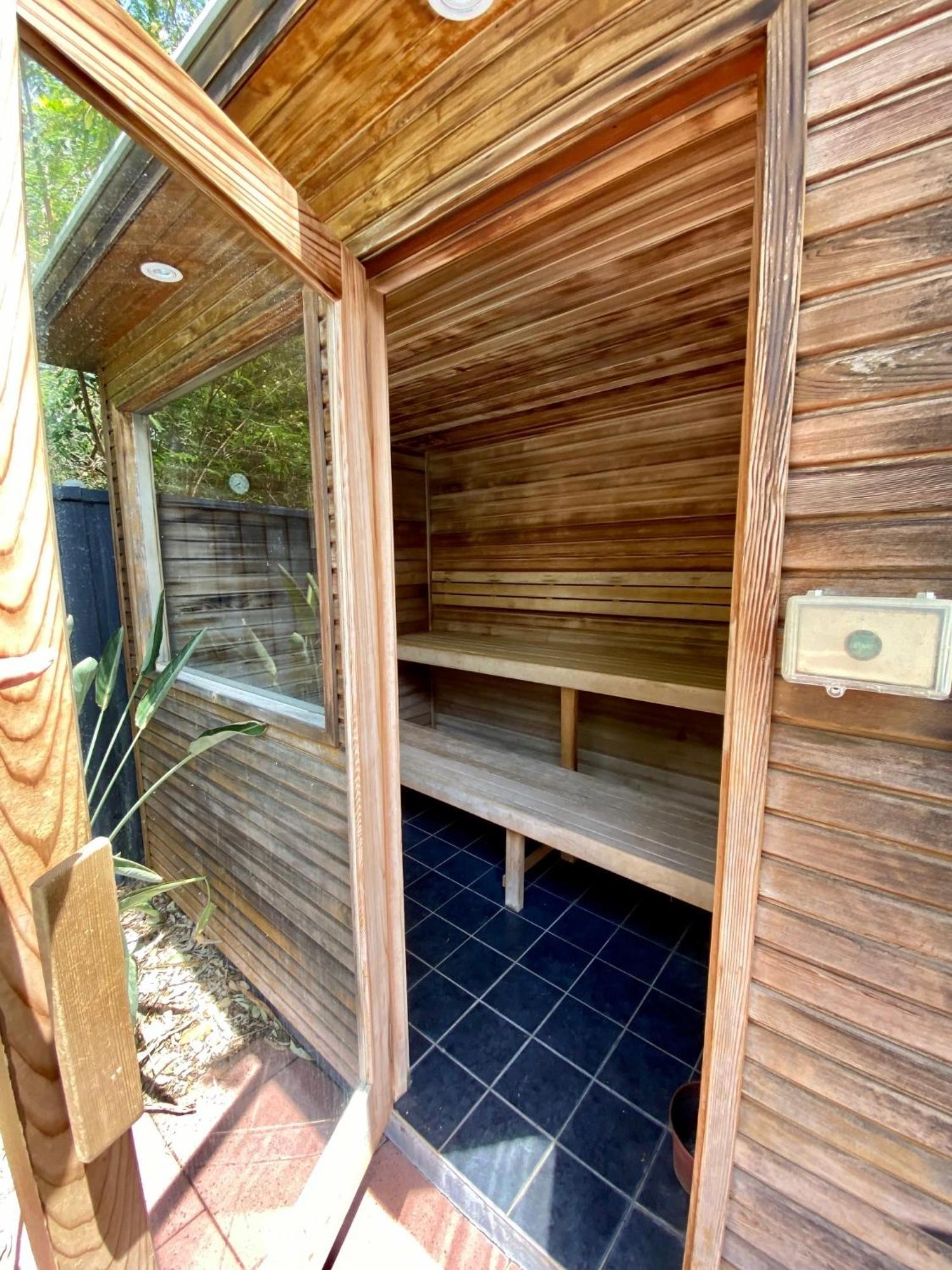 Quarterdecks Retreat Βίλα Urangan Εξωτερικό φωτογραφία