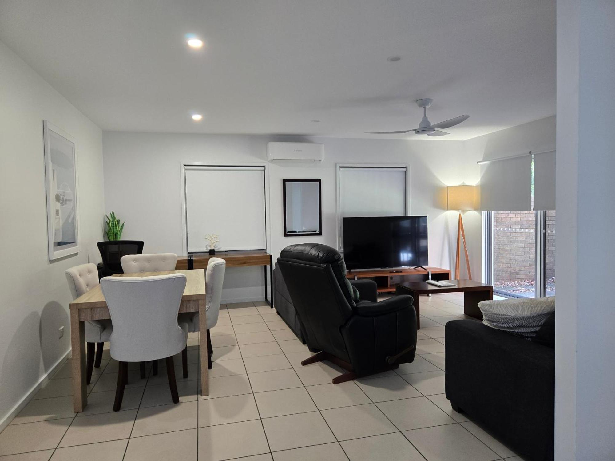 Quarterdecks Retreat Βίλα Urangan Εξωτερικό φωτογραφία